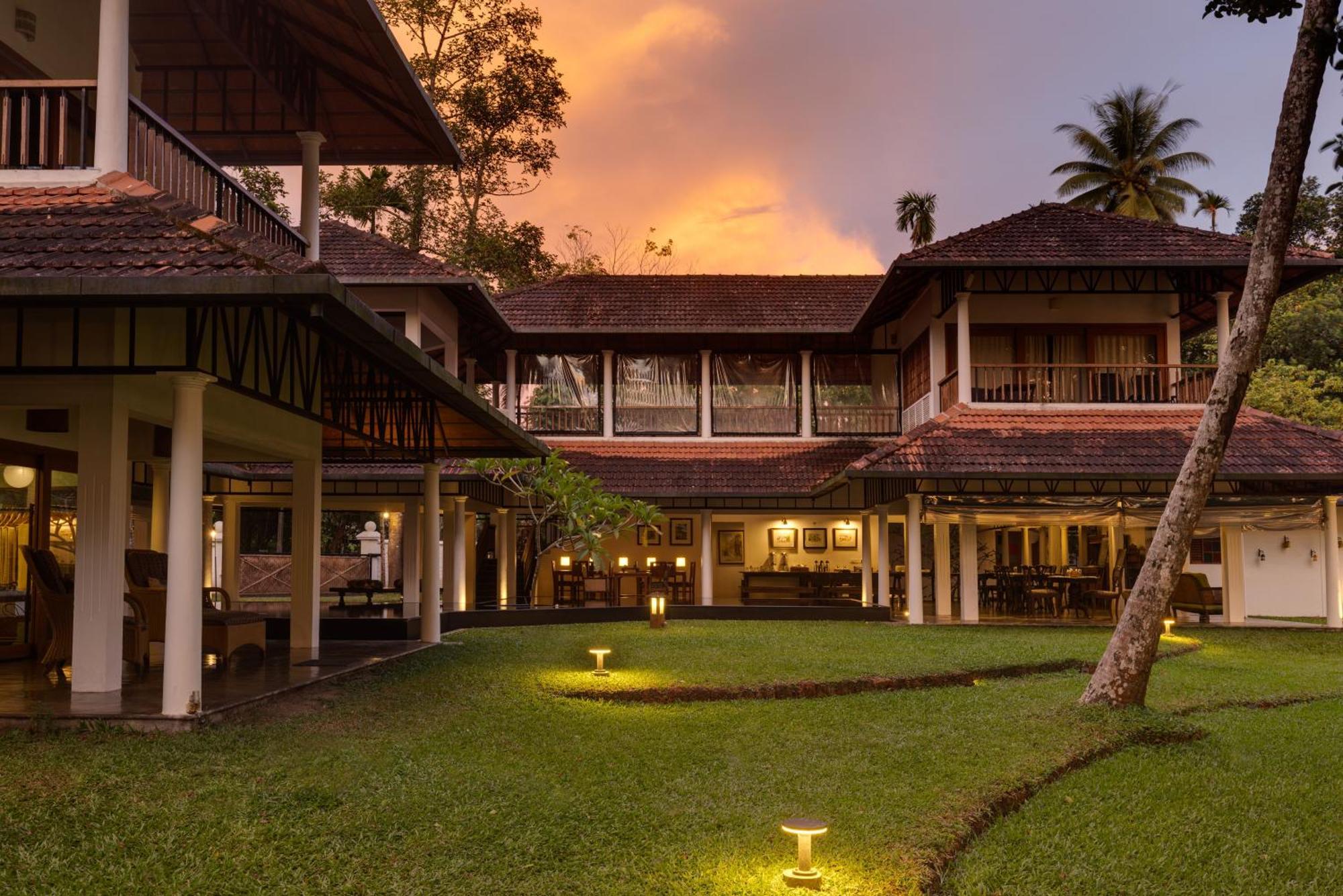 Cranganor History Cafe & Riverside Chateau North Paravur Exterior foto